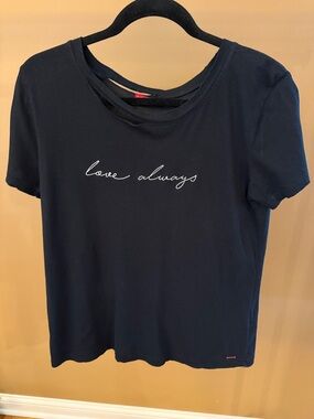 n:Philanthropy Harlow BFF V Neck Tee